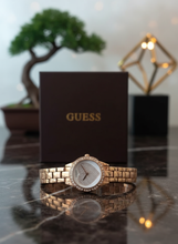 GUESS LUXURY WATCH